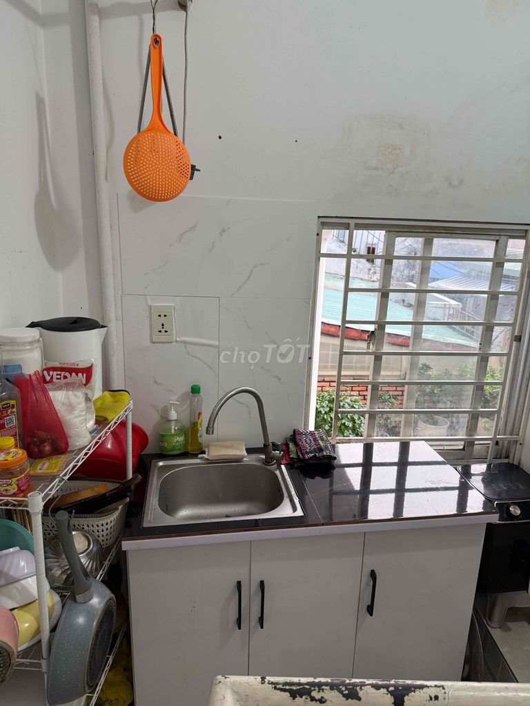 Rent a cheap room at the center of Phú Nhuận.