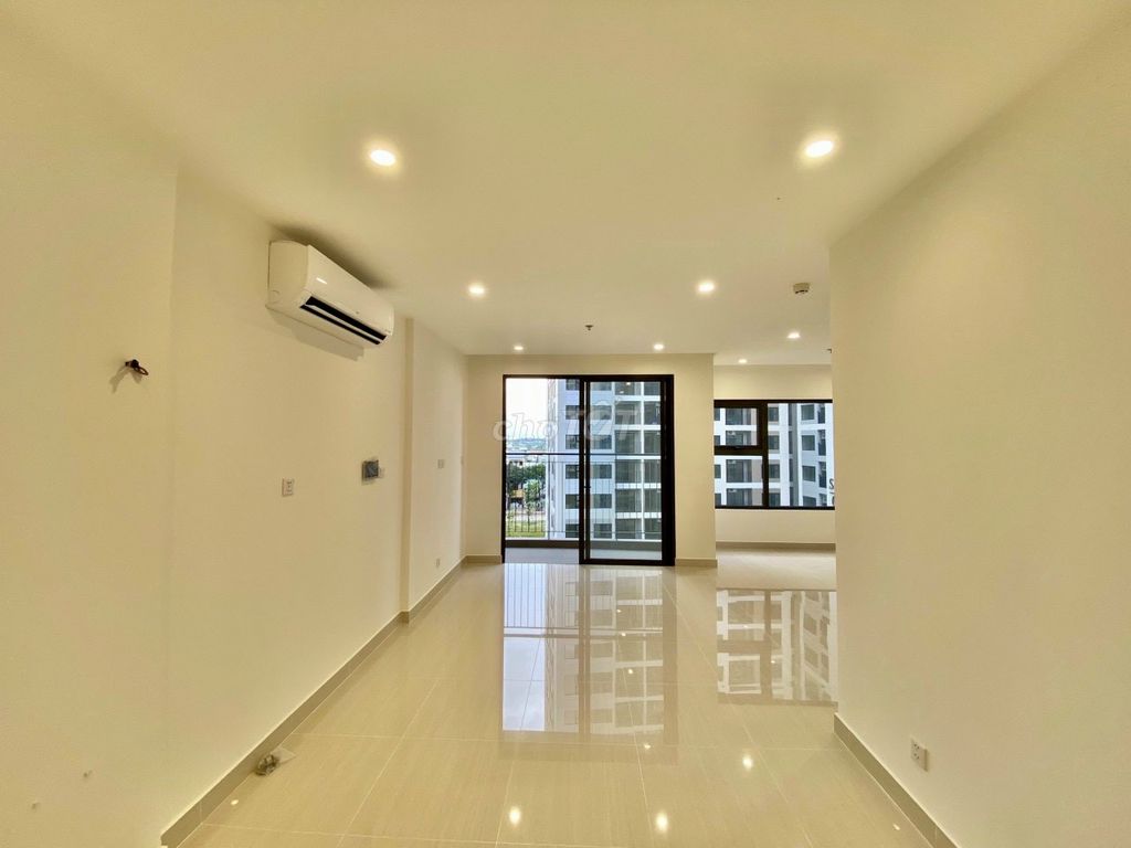 Rent the corner of two bedrooms 69 m2 glory Vinhomes Grand Park District 9