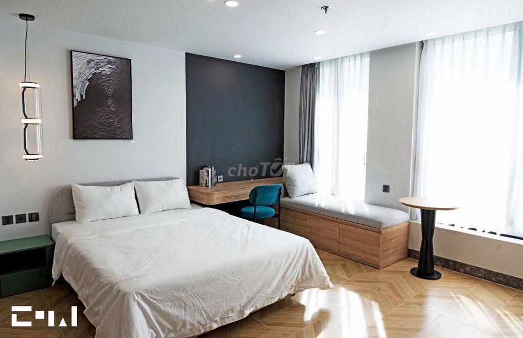 Rent the service apartment 30 meters 2 at Nguyễn Hữu Cảnh near Pearl Plaza and District 1.