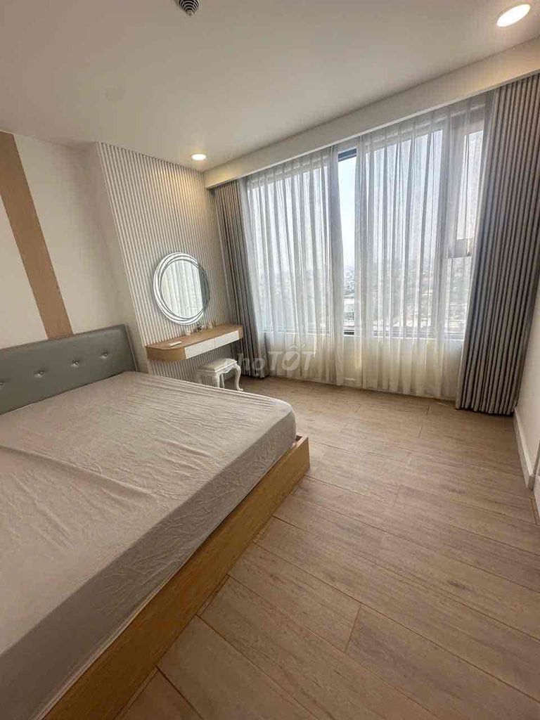 Kitdom101 Special Ops. One bedroom. Two bedroom. Three.