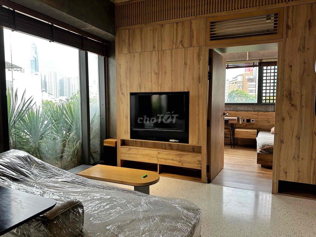 High-class apartment, swimming pool, border protection, 24 hours, close to four green rows.