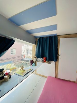 Mini room 1, sleepbox private door 458. Tonfare. Seven.