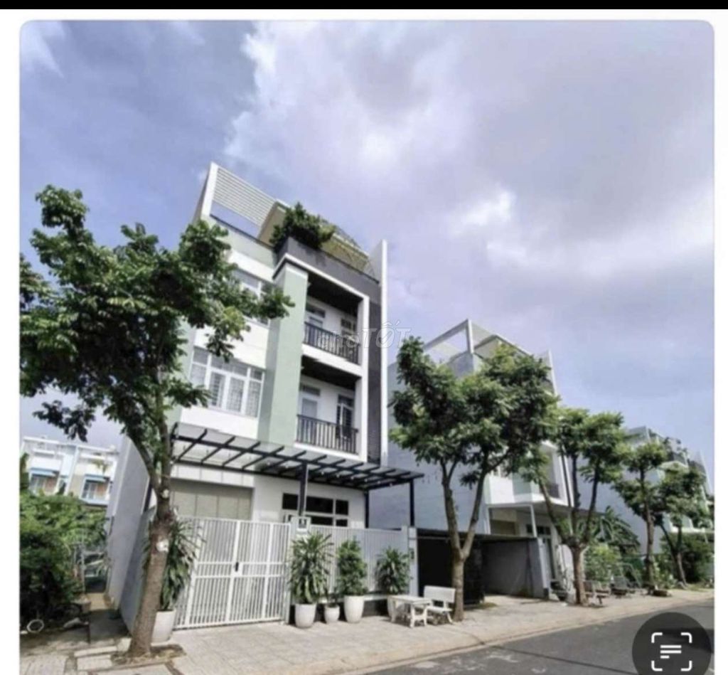 Rent an E.K.A. Street, Tp Thủ Đức - elevator, full interior