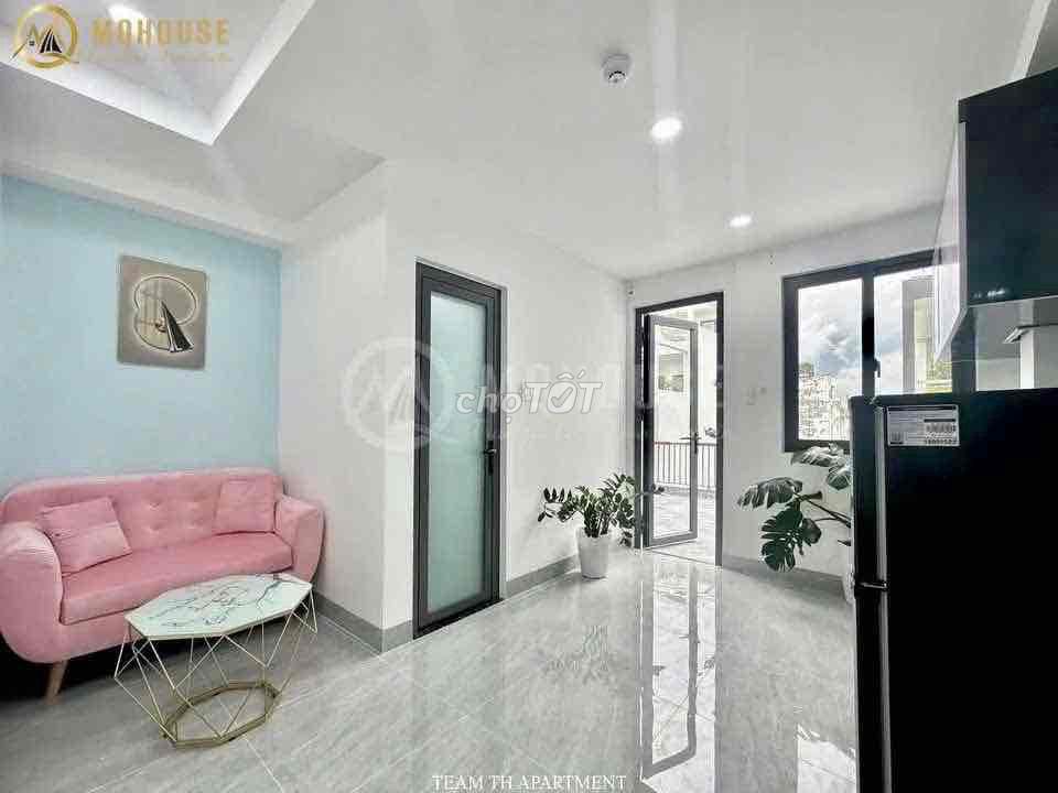 Clear the studio. Full interior. Bùi Văn Ngữ, right away.