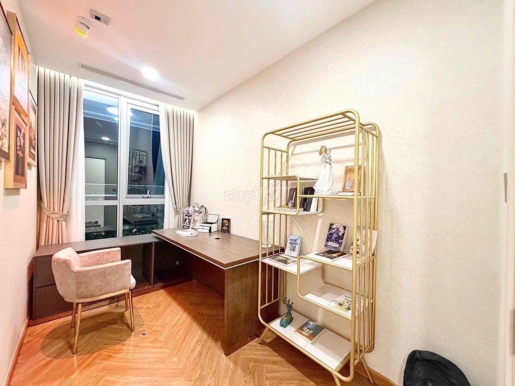 Vinhomes Central Park Base Fund: Nice floor, View River/ Park,