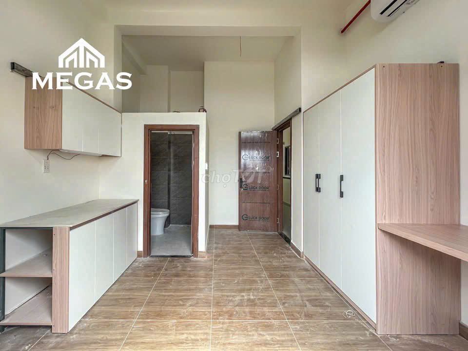 Super clear guard room, Lê Văn Việt.