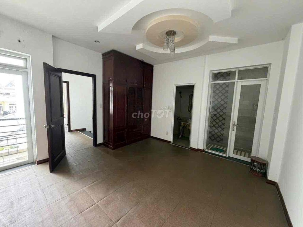 Rent an entire 25th alley building, Bùi Quang Là P. West of V's
