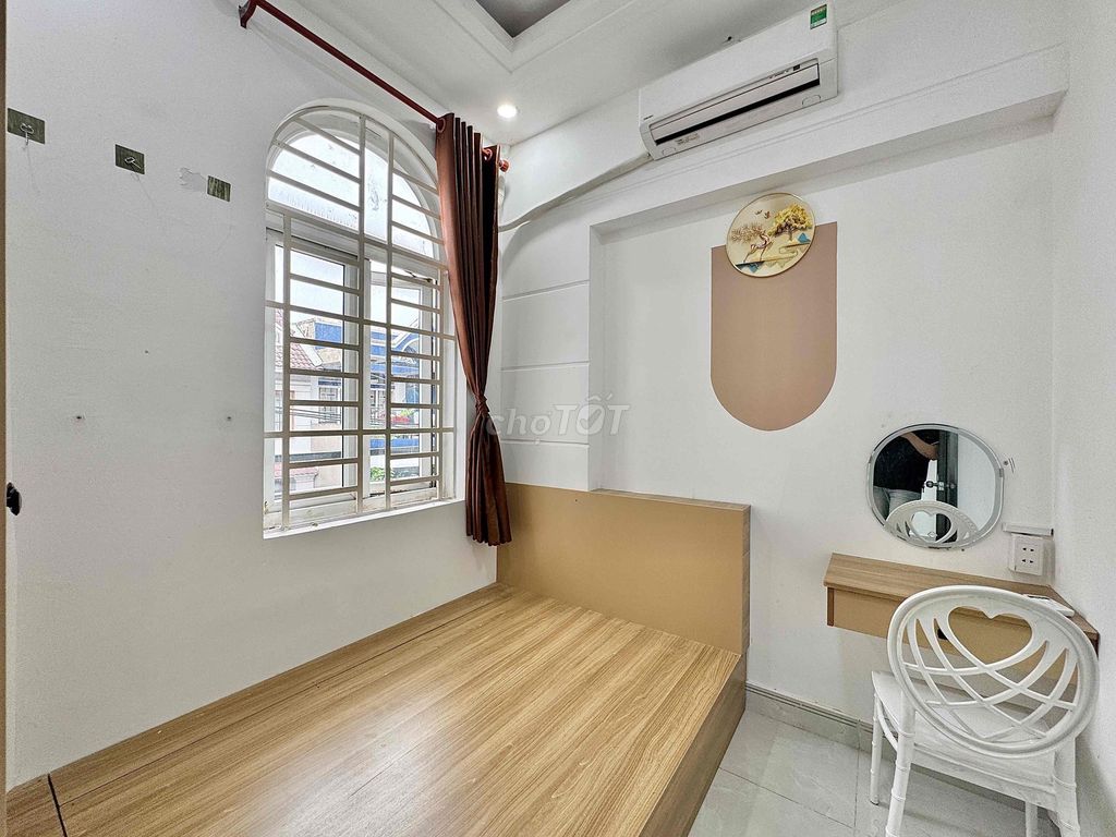 Rent two public windows on Phan Huy Ích Gò Vấp