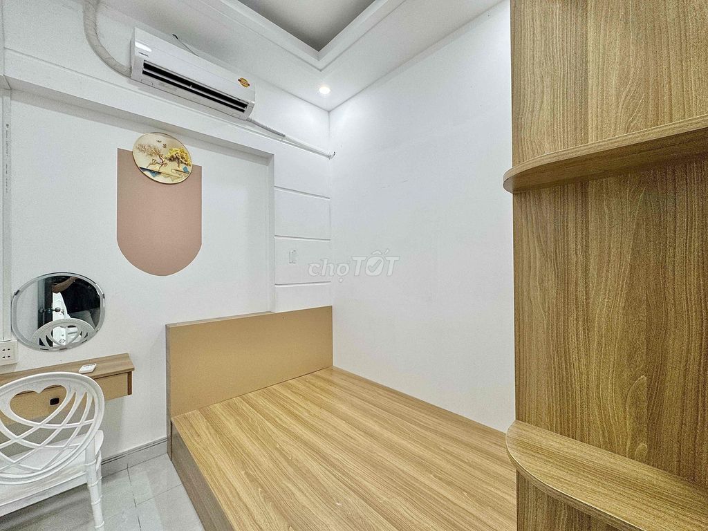 Rent two public windows on Phan Huy Ích Gò Vấp