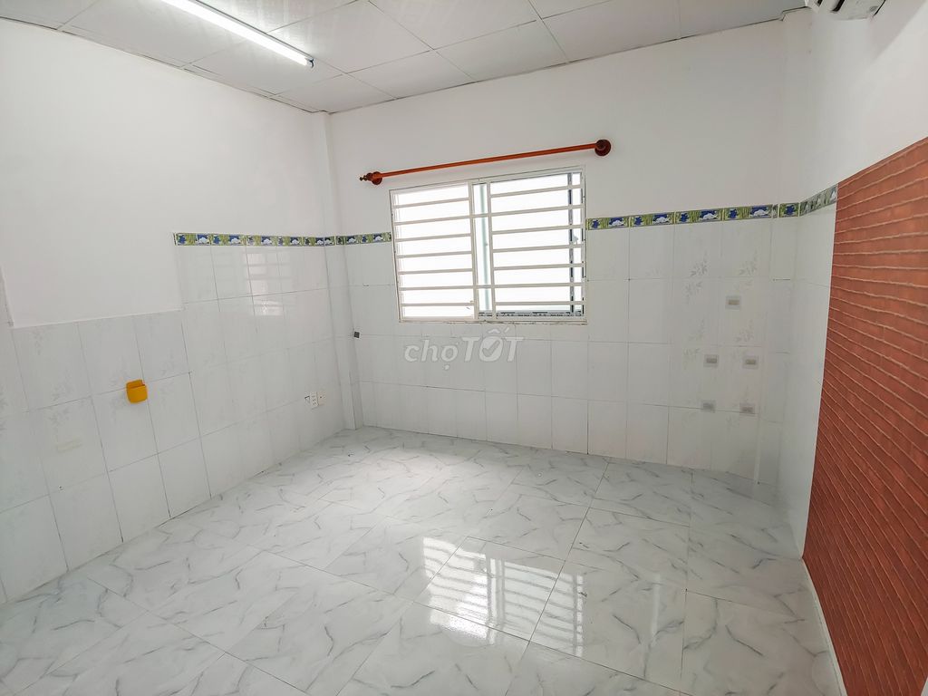 Two bedrooms, one ground, two toilets, one kitchen. Bình Thạnh, hcm
