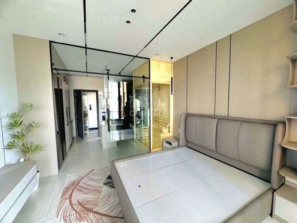 Lạc Long Quân rent, District 11, 25 million, full interior, elevator.