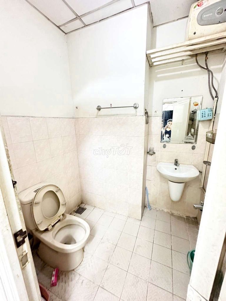 Rent Tây Thạnh apartments on the 2nd floor, 65 M2, 2 bedrooms, interior.