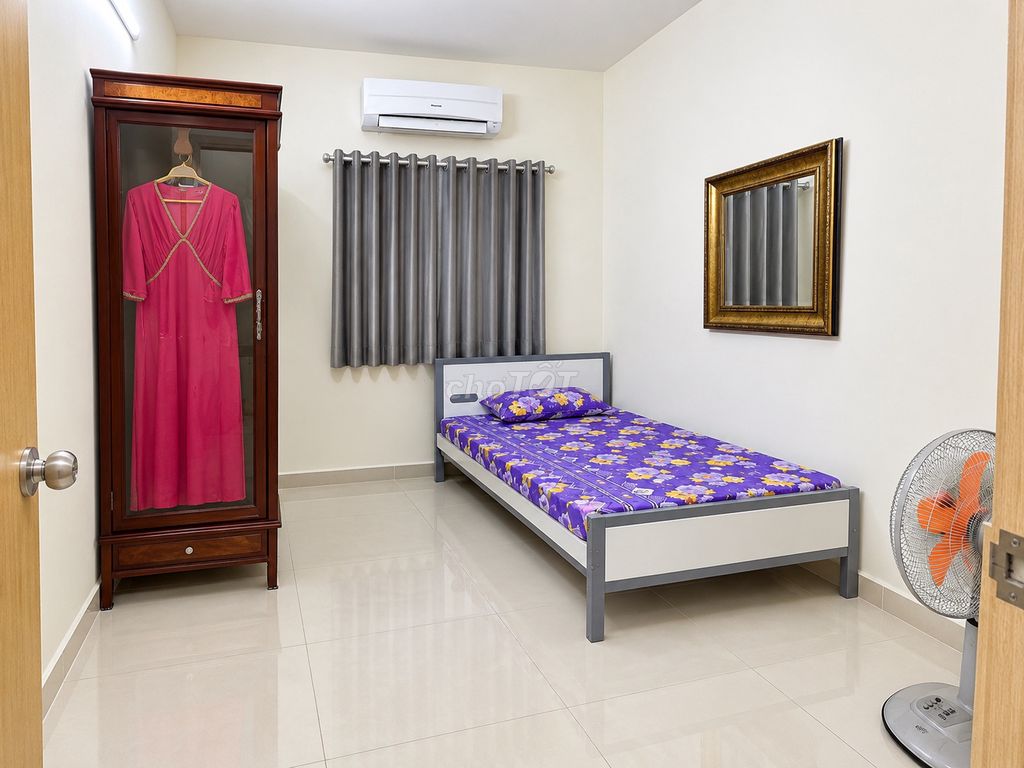 Rent apartment oriental plaza – 3 bedrooms - 106 M2 – ntb - 14 million