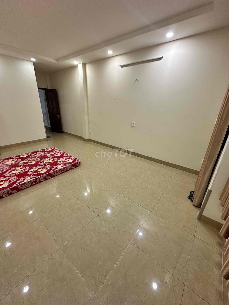Rent two rooms, basic furniture.