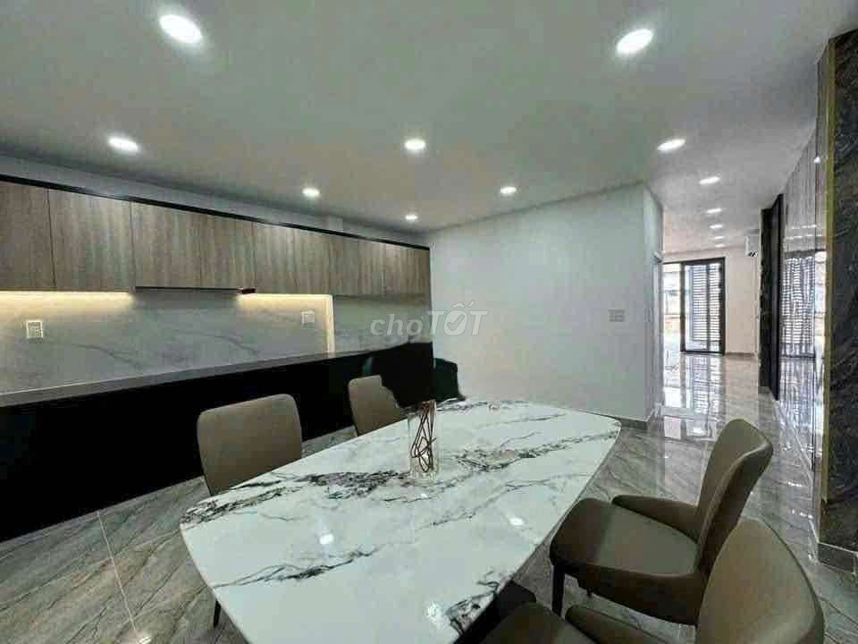 House 1 :1 .1 .2 floors .4 x 15 m . Nguyễn Văn Quỳ Carway