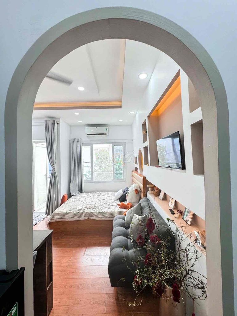 apartment full high-level furniture - Bình Thạnh balcony/ window window