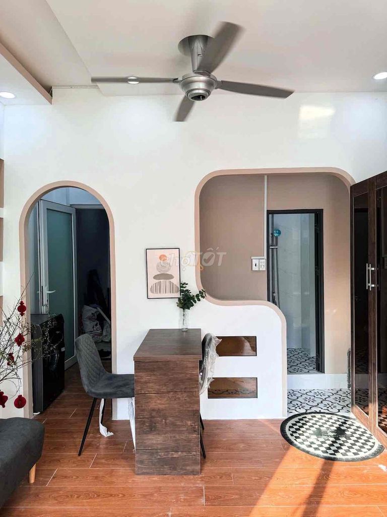 apartment full high-level furniture - Bình Thạnh balcony/ window window
