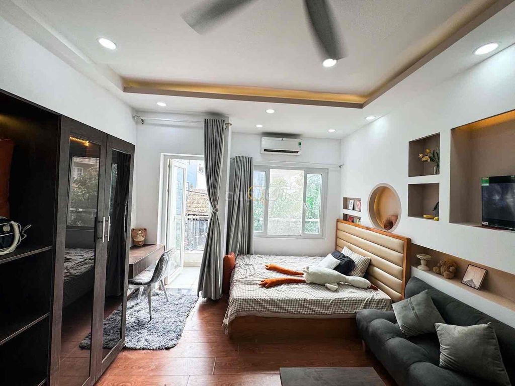 apartment full high-level furniture - Bình Thạnh balcony/ window window