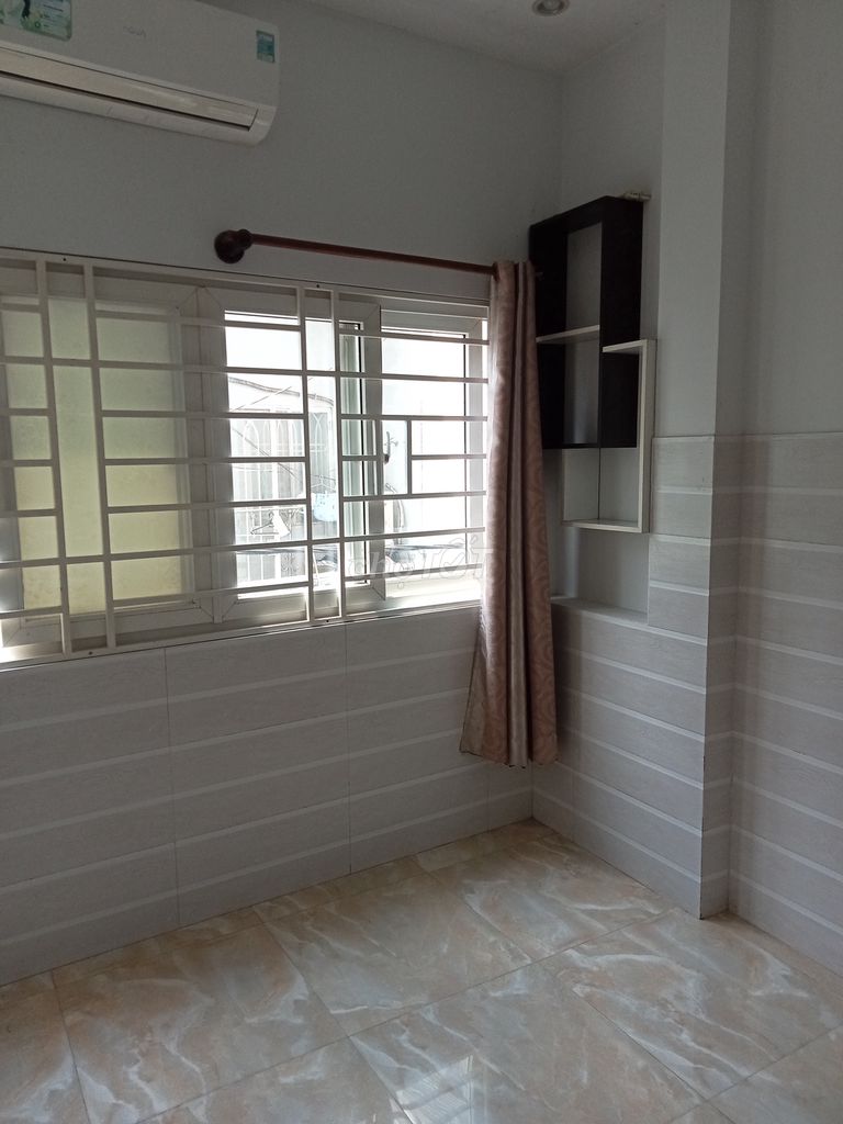 Room 1014/68 Cách Mạng Tháng 8