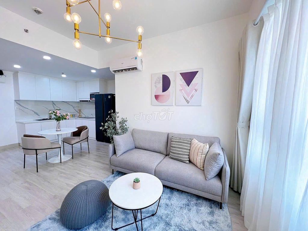 A Masteri Thảo Điền bedroom for rent.