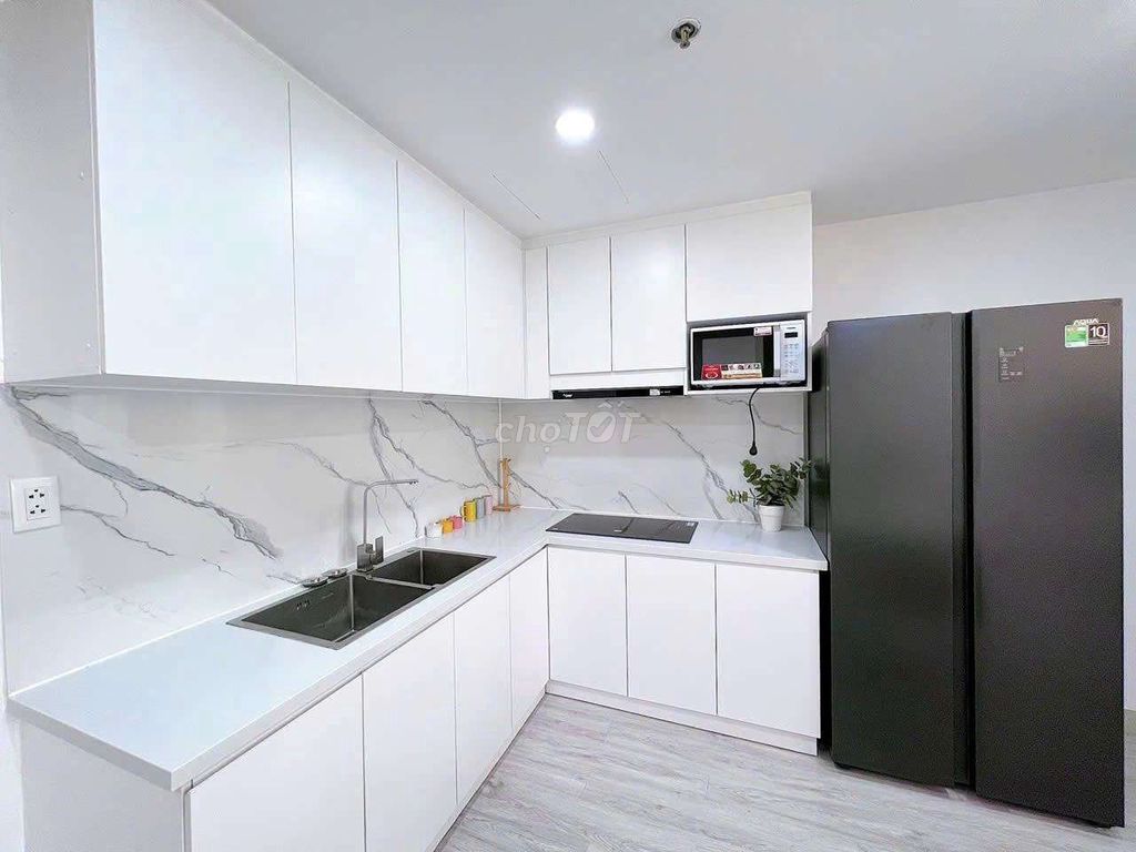 A 48-foot bedroom for 19 million rent.