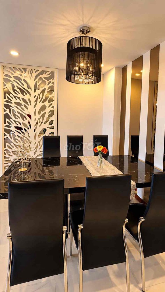 Rent the county B.M. 1-- 3 bedroom full interior, enter immediately.