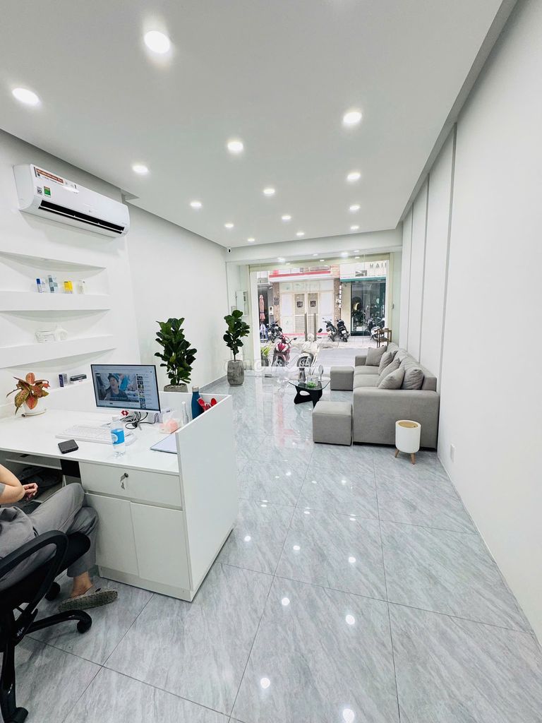 Nice place in V.I.P. - 76 CHoa Sứ, 7th floor bedroom - 4th floor Full Cold House.