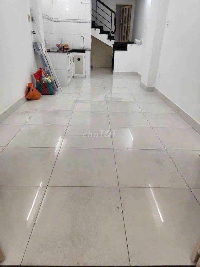 Rent Nguyễn Tiểu La District 10