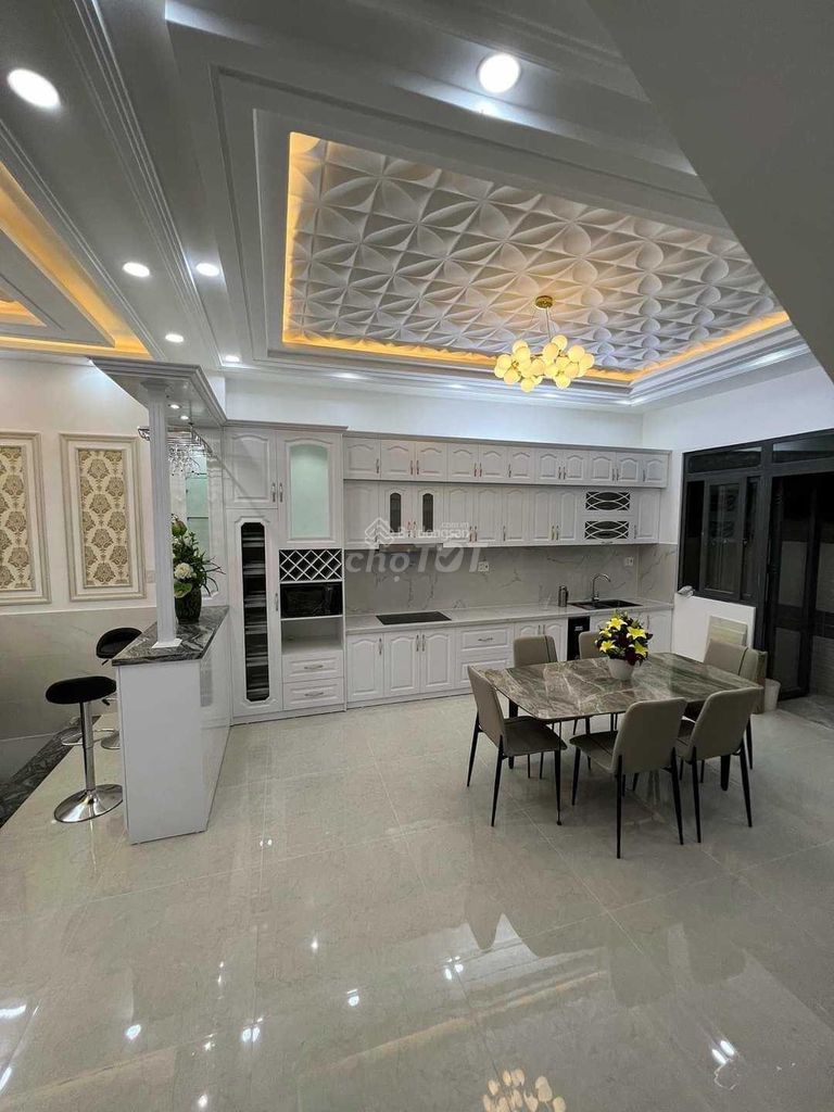 Rent Đặng Thùy Trâm, 207 meters, 5 bedrooms, 55 million a month.