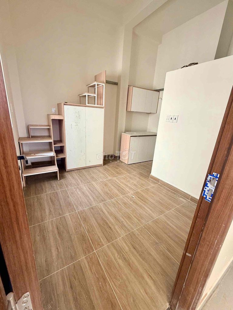 The new house is now in completion at Hàng Tre in the district of 9 near the home of District 9.