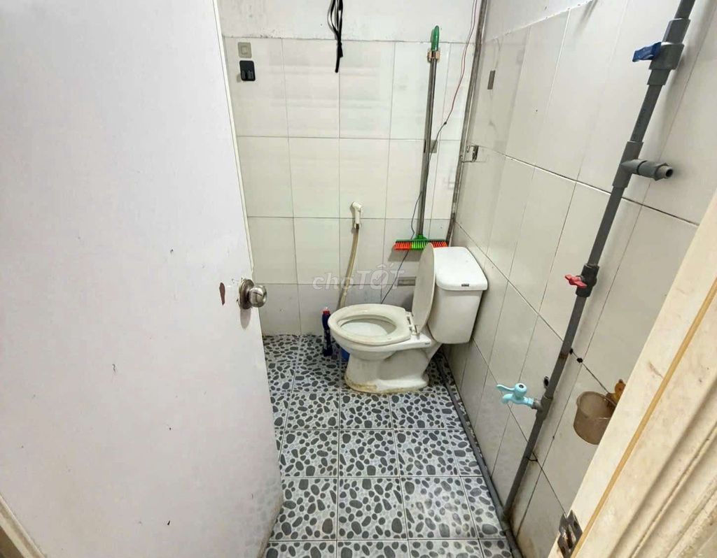 Nguyễn Súy cash. Tân Phú (a bedroom, a toilet). Area using 48 m2
