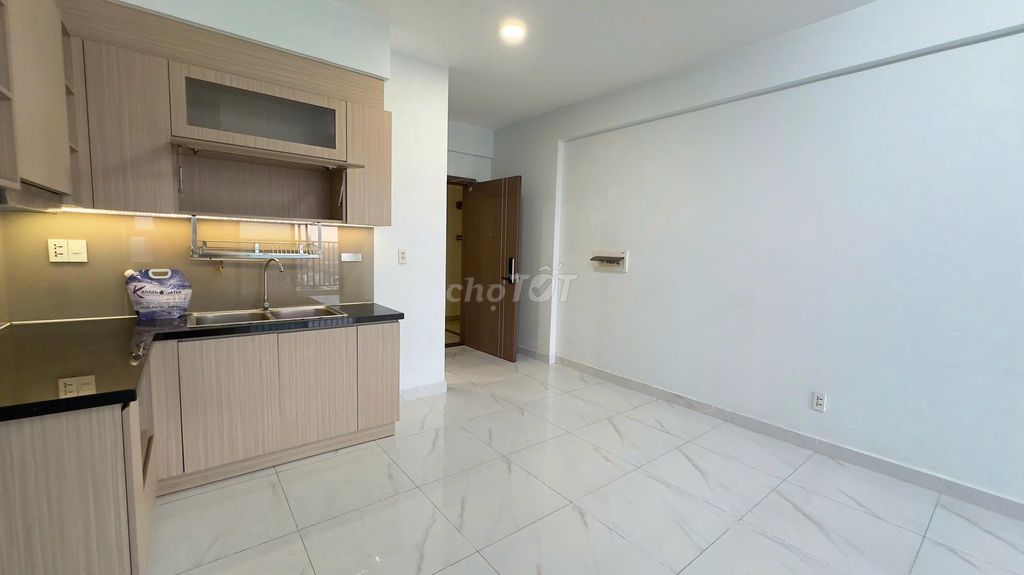 Rent Lovera Vista 2 bedrooms. 2 out of 2 air-view toilets. Two air conditionings.