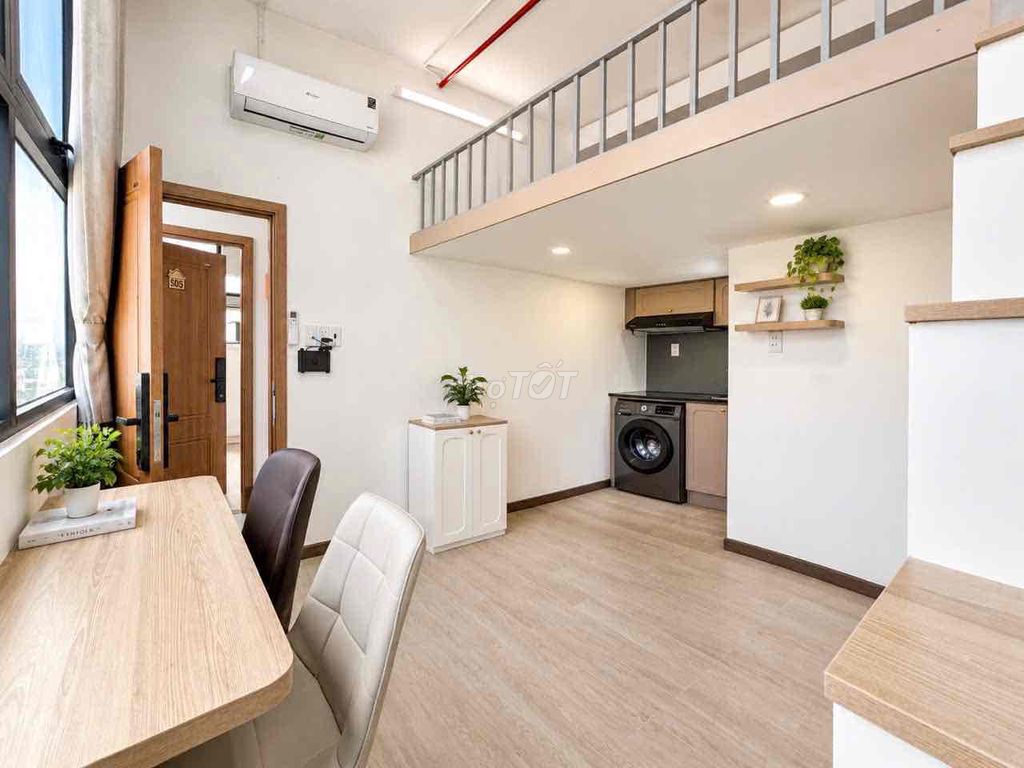 The new apartment is located 24/7 - Full interior - open windows