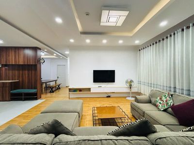 Rent apartment 160 meters, 3 bedrooms, 4 toilets, interior.