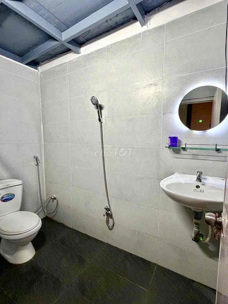 Rent room with 20 M2 M0. An Dương Vương.716 District 8 - 4 million.