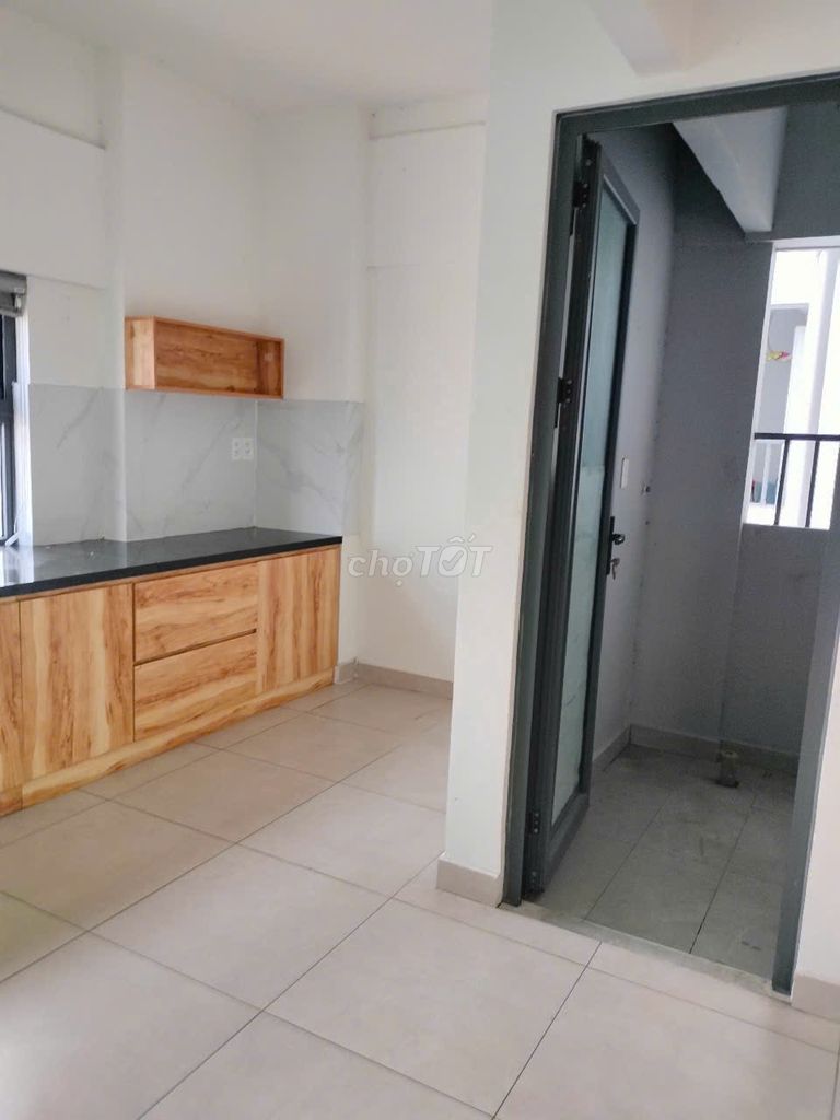 CitiEsto is a bedroom. A new bathroom. Six million a month.