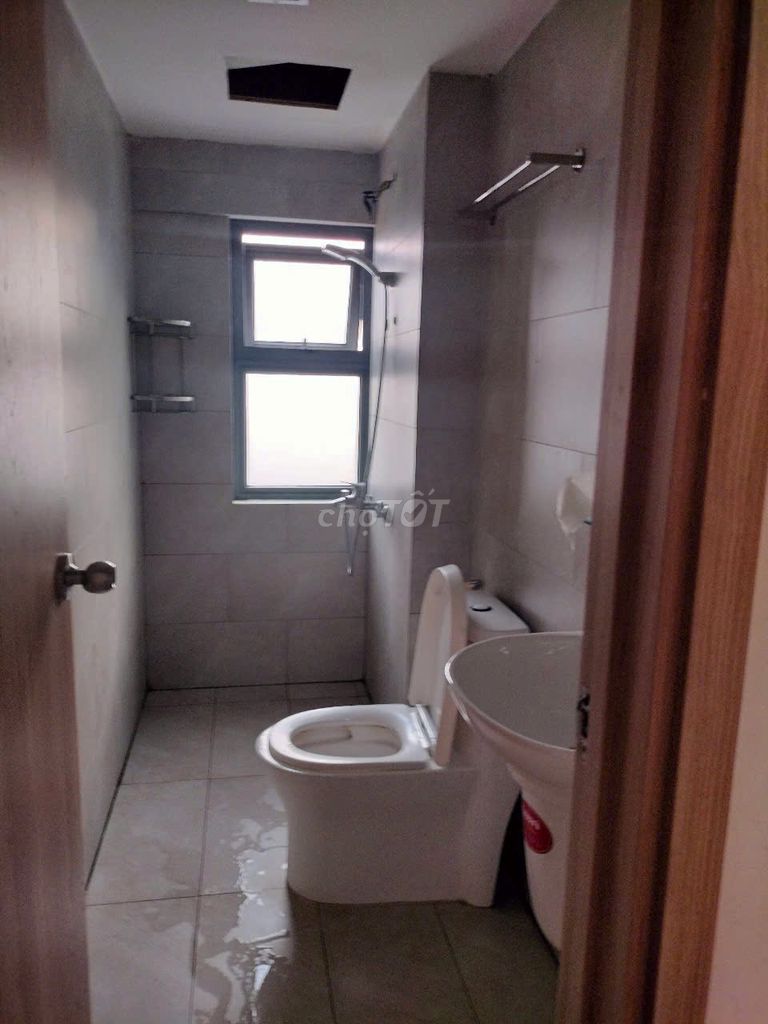 CitiEsto is a bedroom. A new bathroom. Six million a month.