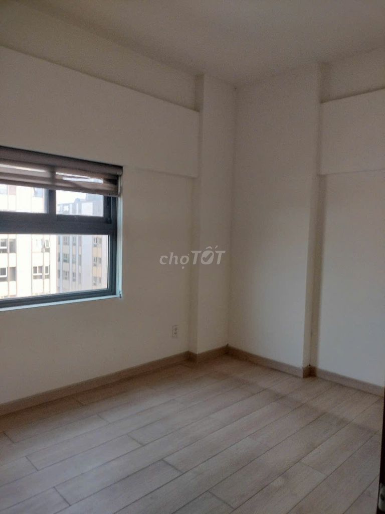 CitiEsto is a bedroom. A new bathroom. Six million a month.
