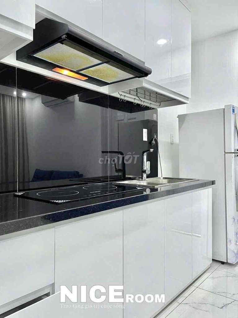 apartment one bedroom plus one living room bancoly right at the cotton bridge/ market.
