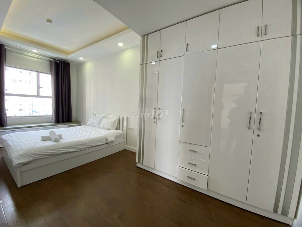 Rent Sunrise City senior apartment across from Lotte Mark of 7th.