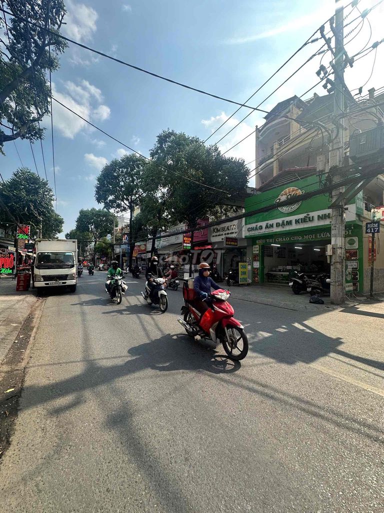 Business front: 207 9 Gò Vấp – 6 x24 M - 3 bedroom - 24 million a month