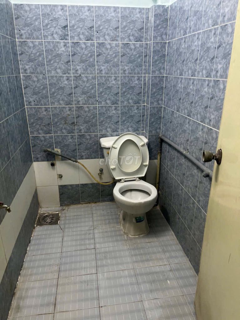 Nice house! Four-foot Dương Đức Hiền, one floor, three-and-a-half feet, two bedrooms, two toilets.