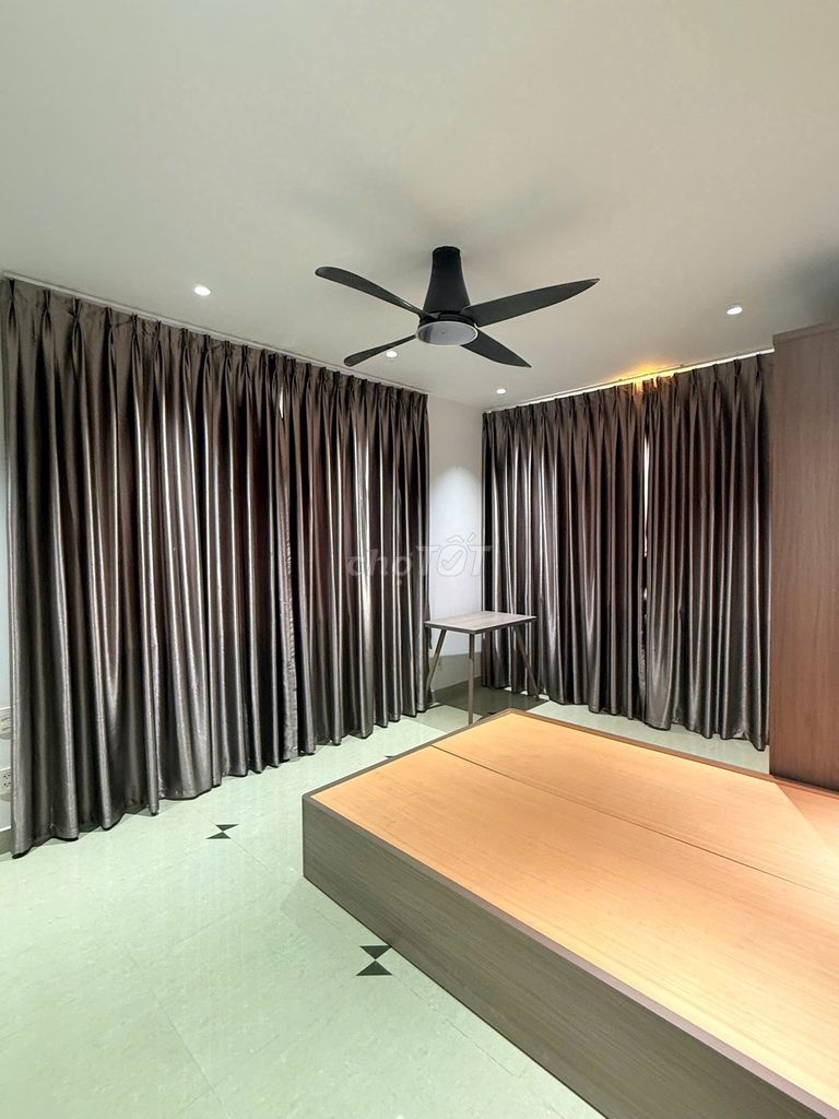 The Sadeco villa 300 meters wide - rents only 40 million a month