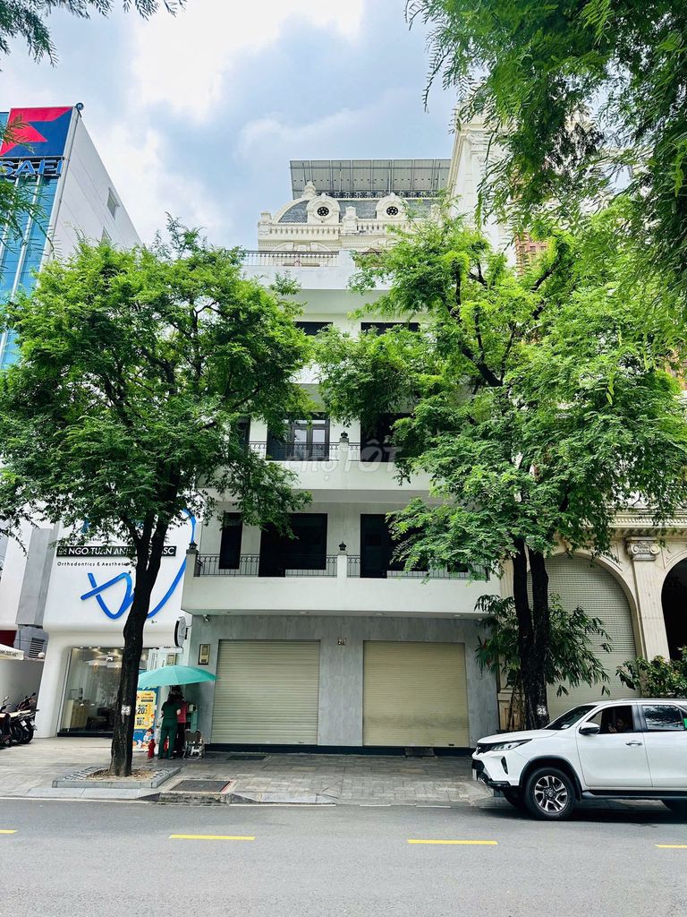 Rent the 211 Nguyễn Văn Thủ-to-be- 9 meters, 4 high-level elevators!