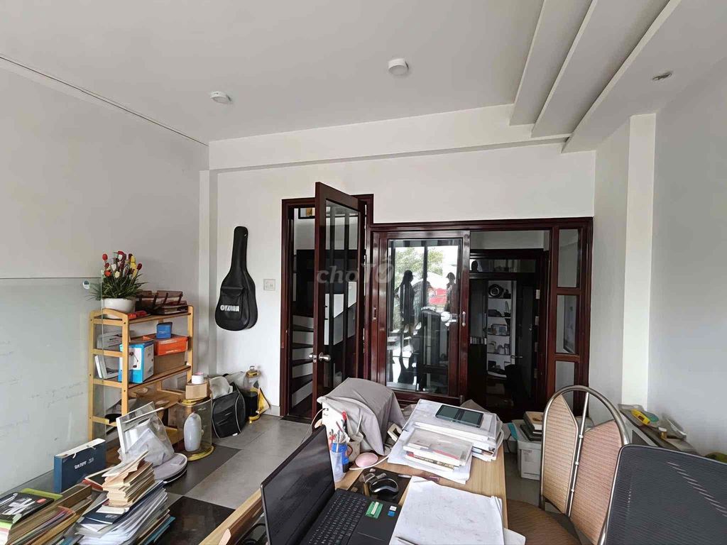 - 8 Hiệp Bình Phước 3 bedroom 3 car toilets at+ vp