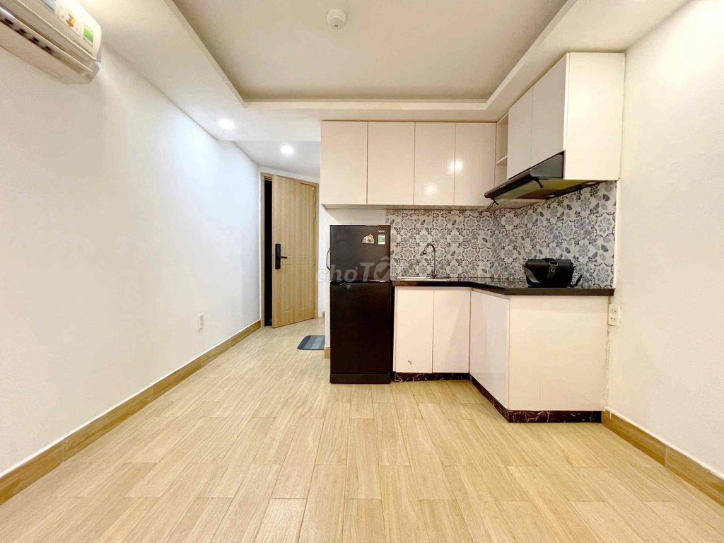 apartment 30 m2 Full inside - engine elevator, Phú Nhuận district