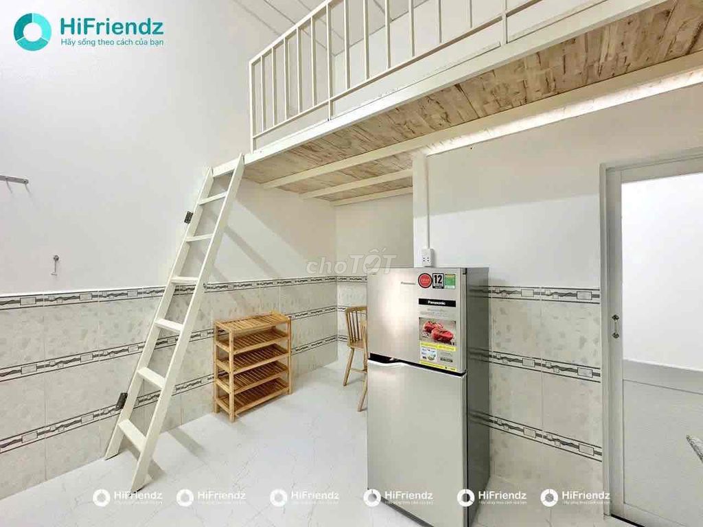Rent room 25 meters, near the college of literature, industrial college.