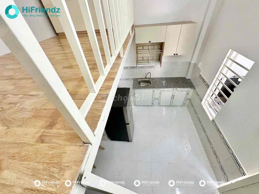 Rent room 25 meters, near the college of literature, industrial college.