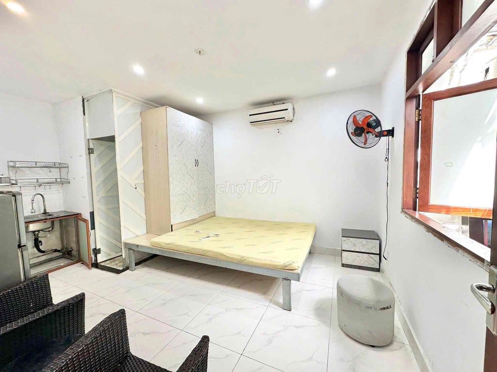 Sky Window studio - Nguyễn Thị Tú, Bình Tân - Full Building, Right