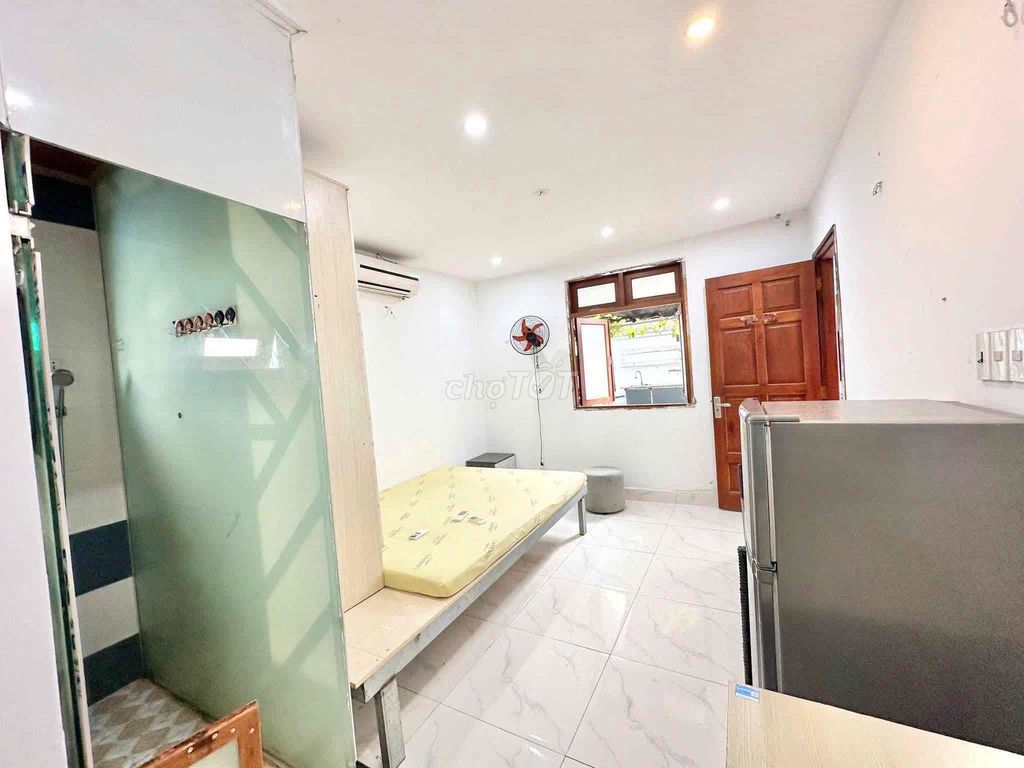 Sky Window studio - Nguyễn Thị Tú, Bình Tân - Full Building, Right